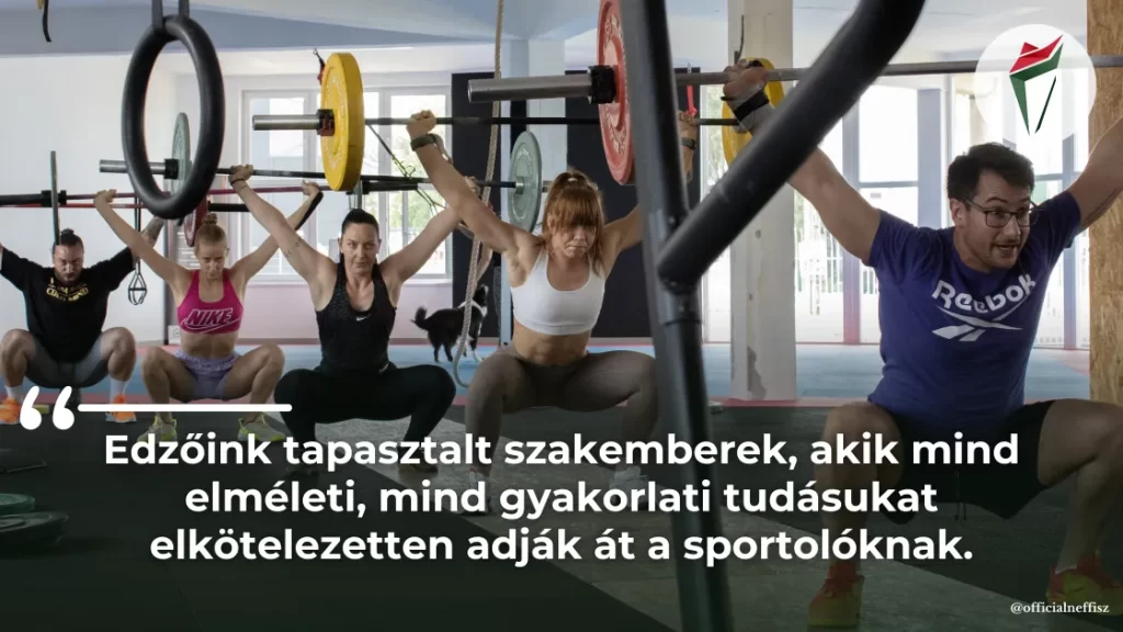 Revolution Sportegyesület edzői egy funkcionális fitnesz edzést tartanak